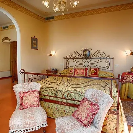 Marsili Отель 4*