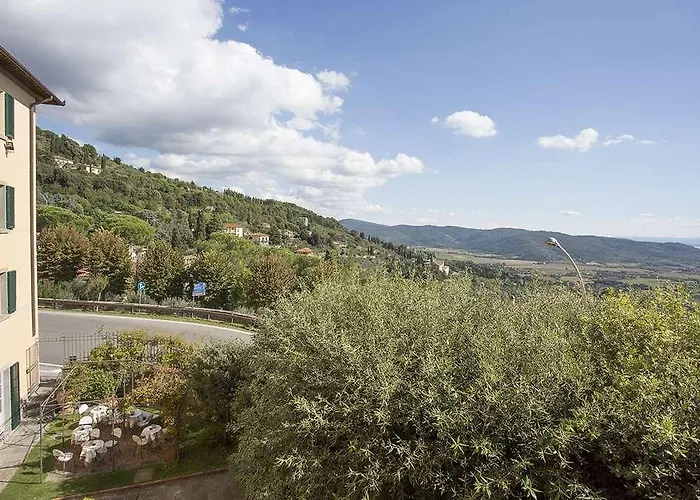 Ξενοδοχείο Marsili 4*