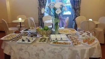 Ξενοδοχείο Marsili 4*