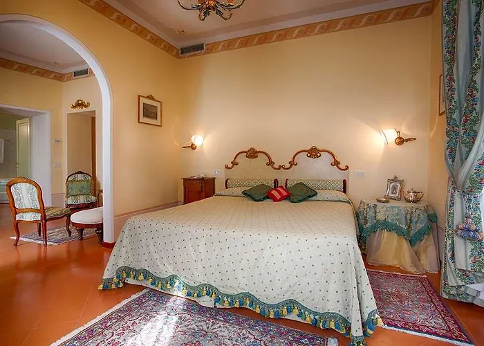 Отель Marsili Кортона