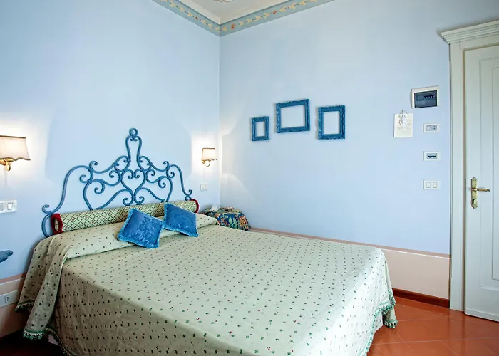 Marsili Отель 4*