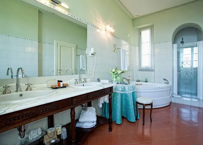 Отель Marsili Кортона